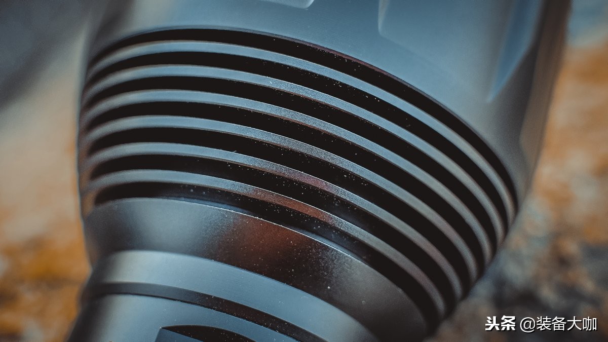 防身手电筒远射5000米,防身远射强光手电