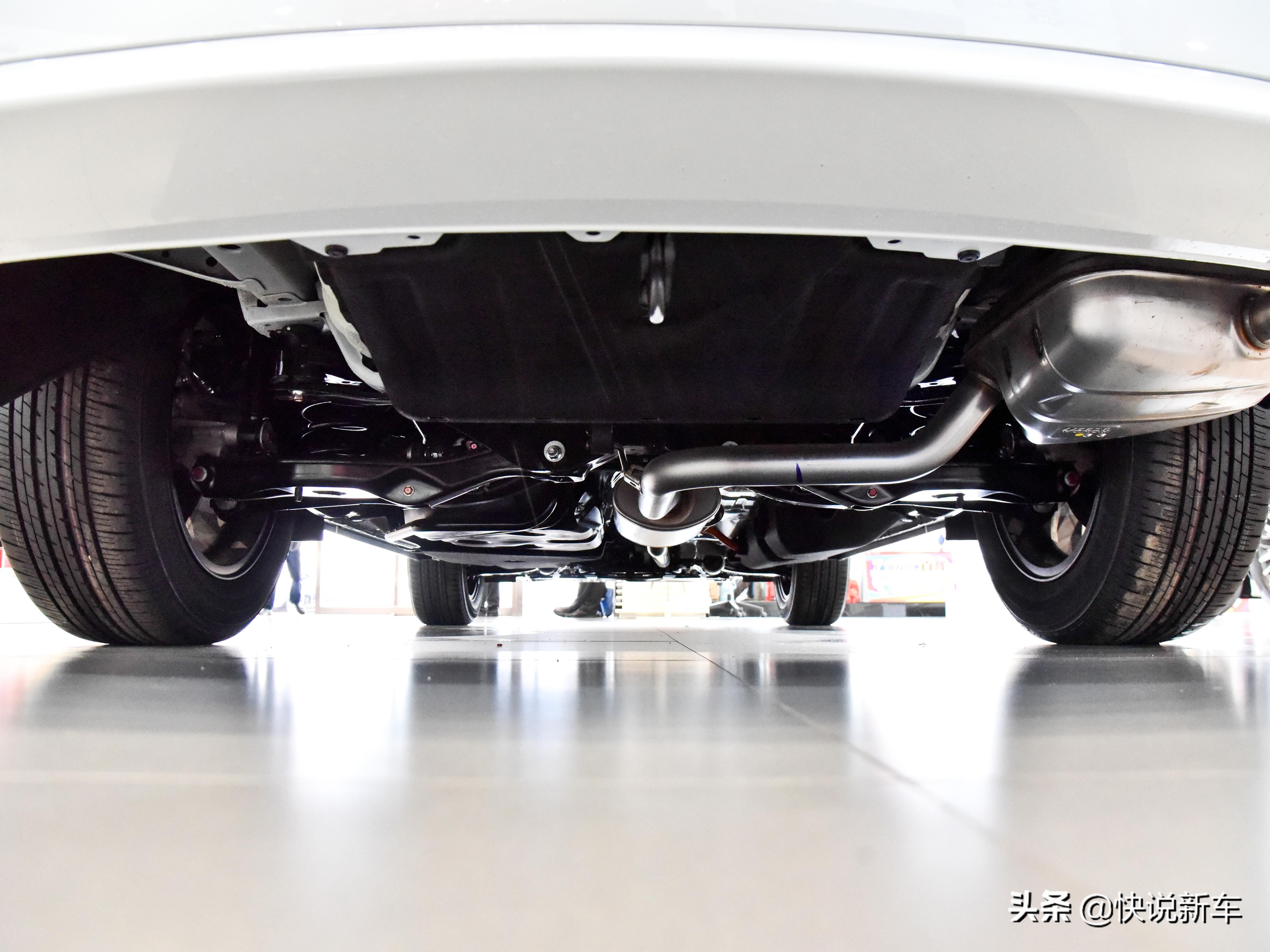 4.4l油耗新能源suv,本田皓影混动四驱2.0l百公里加速