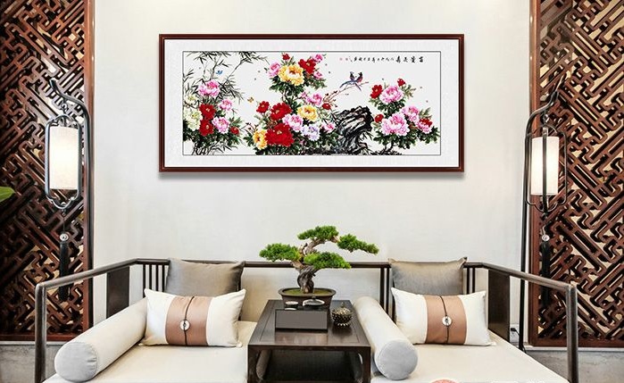 客厅沙发背景墙挂画什么款式好看,沙发背景墙挂厚德载物字画可以吗