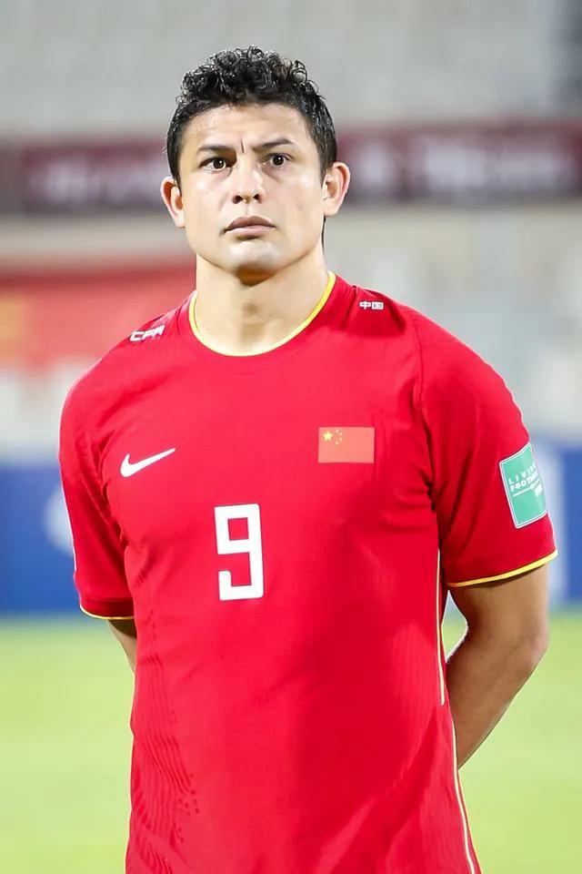 武磊真的帅,武磊肌肉全部照片