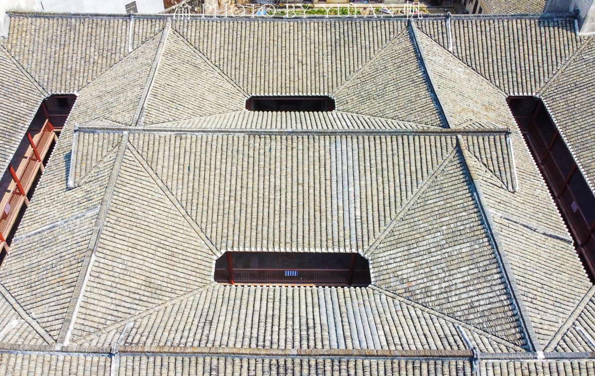 广东新晋网红建筑，俯瞰如同笑脸，实为130年前建的世界球王故居