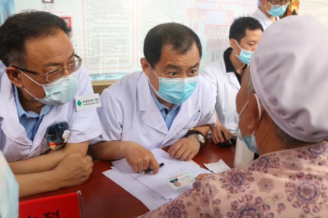 走进革命老区开展义诊活动标题,为庆祝建党100周年举行的义诊