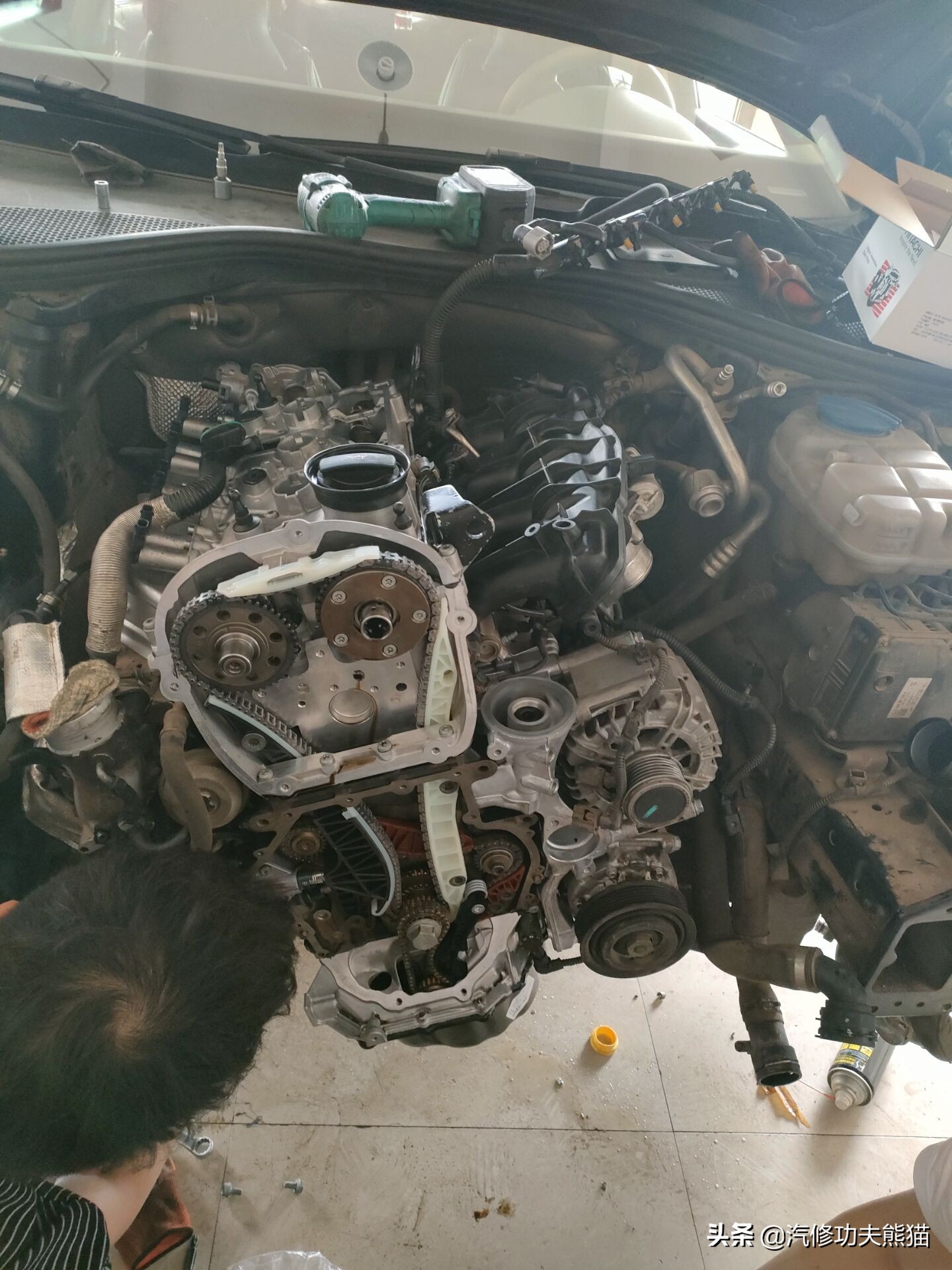 挑战奥迪A6低油耗,2009款奥迪a6l2.0t烧机油严重吗