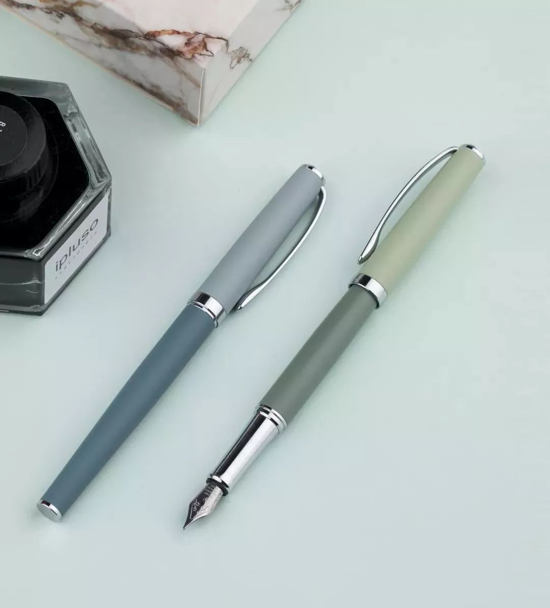 999皮炎平出口红,999皮炎平口红包装