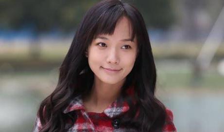 片酬500万，却欠30万成被执行人，王珞丹这几年到底经历了什么？