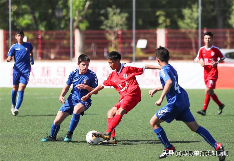 许家印亲赴现场督战恒驰冬测,许家印陪父回乡探望父老乡亲