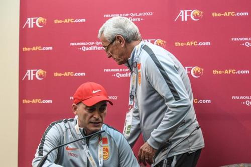 王兴怼国足视频完整版,王兴谈中国男足