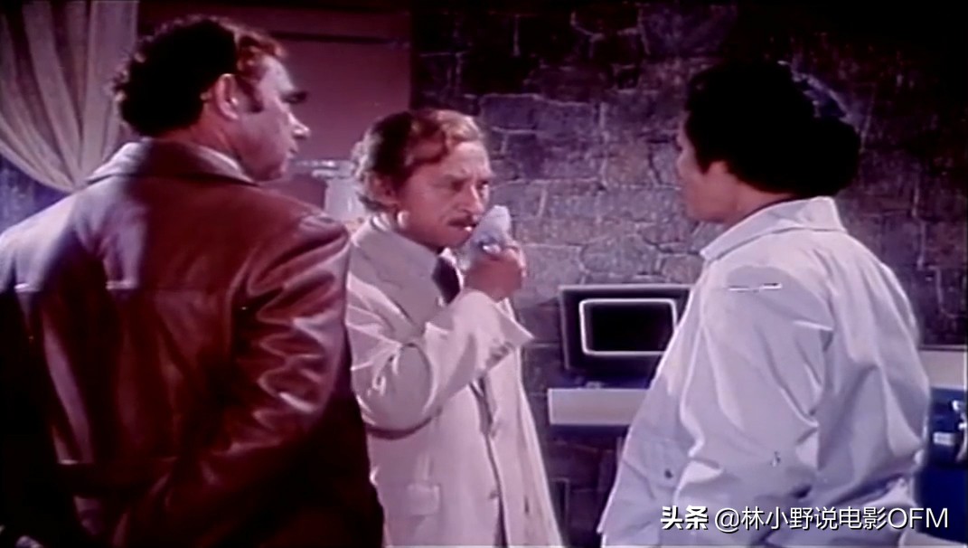 潜伏站长太太提到的哪些人,潜伏站长电影片段