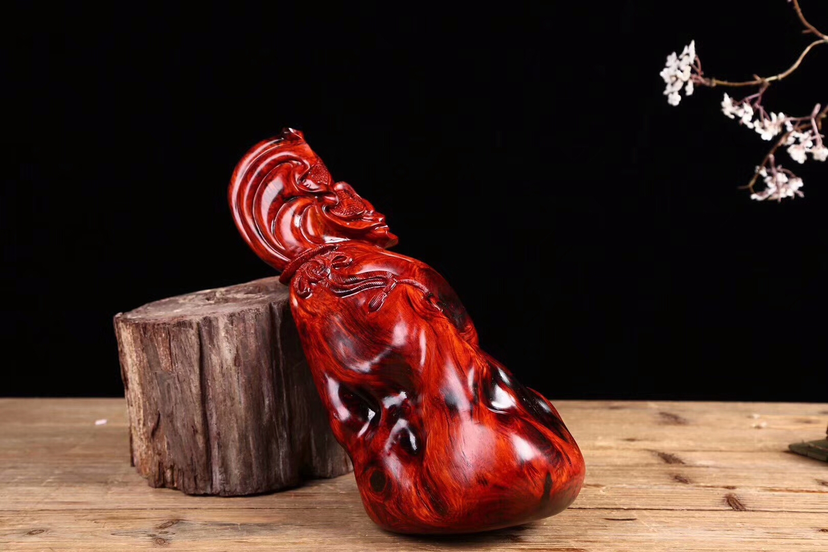 哪些木雕把件值得把玩,最简单的木雕小件