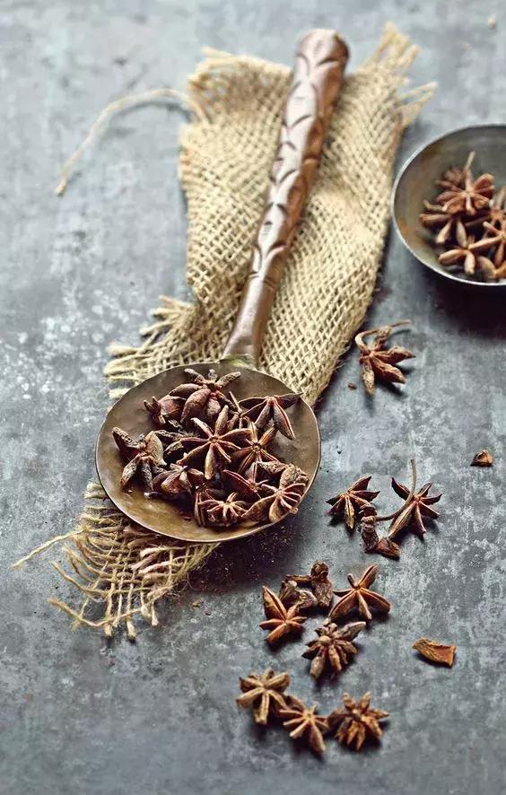 蚊子咬了用什么药膏止痒最快,蚊子咬了用什么药膏止痒快