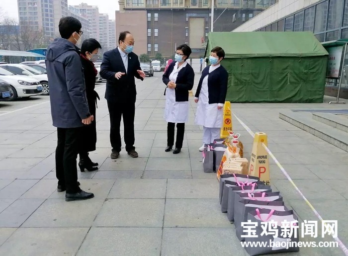 宝鸡防疫一线：45名青年递交请战书、照顾好援鄂人员家属、物资车辆绿色通道