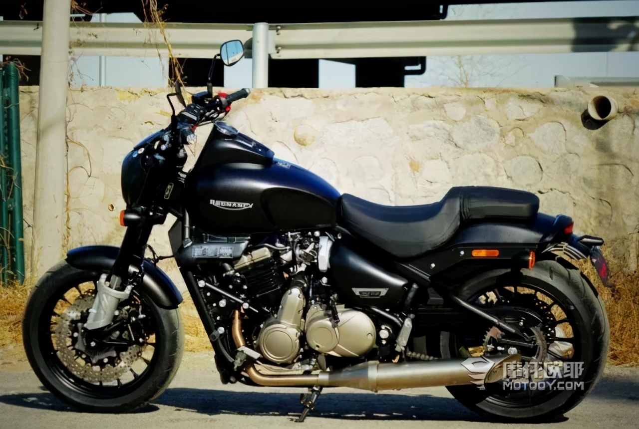 铁汉不柔情，38800元起650cc雷克RX7巡航车运动版