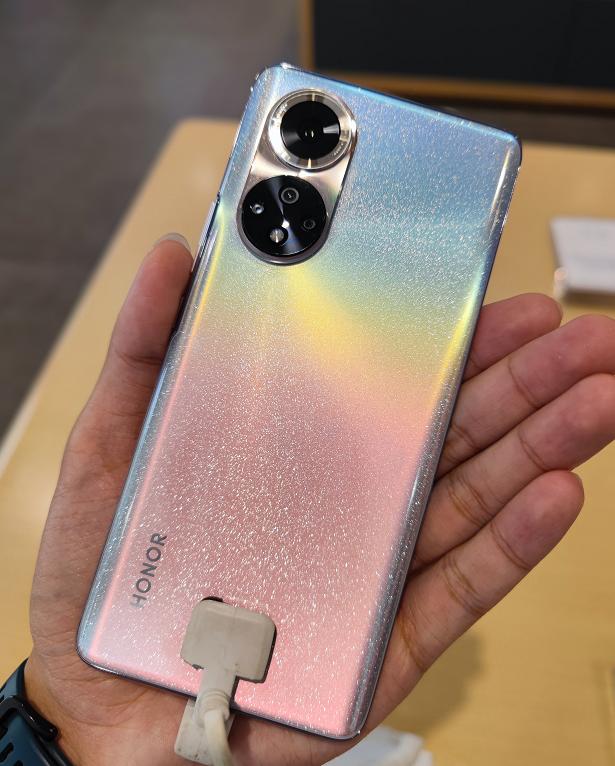 用了三年p30还值多少钱,华为p30摔了一下屏幕就黑了