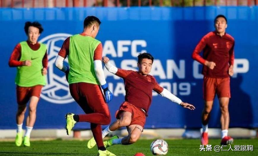 冯潇霆在对阵伊朗中的重大失误,冯潇霆在与伊朗的比赛中怎么了