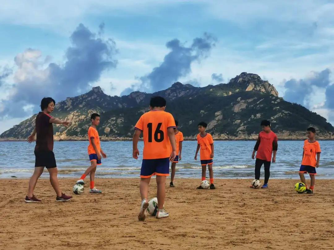 张一山足球运动健将,张一山篮球比赛