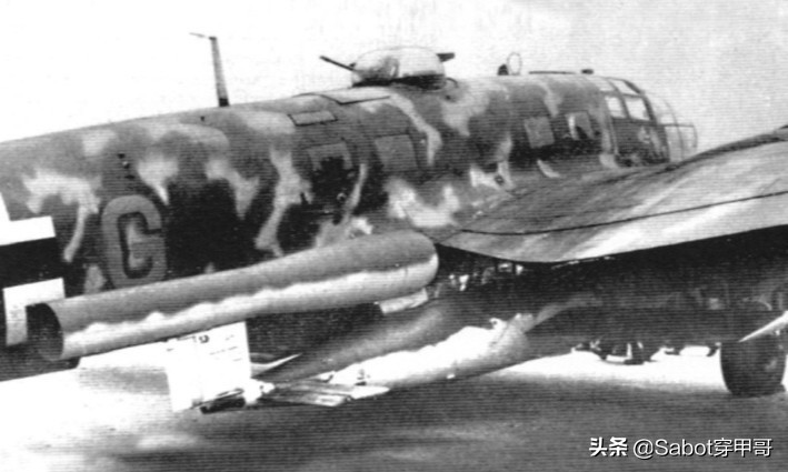 二战德国空射v1导弹,二战轰炸机投弹器