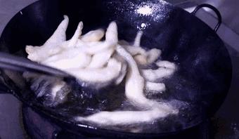 如何调浆糊才会脆,万能脆浆糊的正确比例