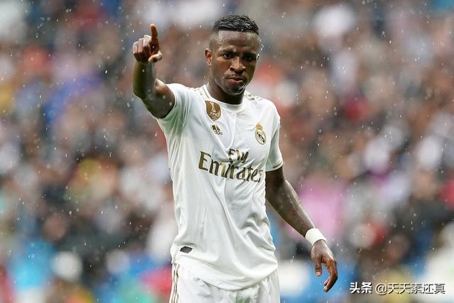 巴西有多少踢球的人,巴西里有哪些球员