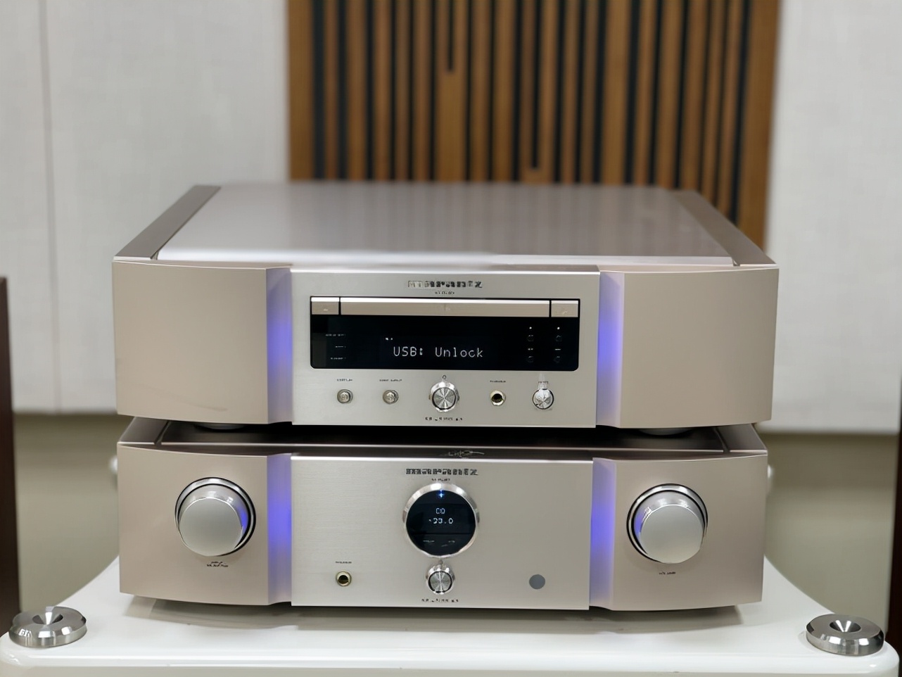 站在旗舰组合的基础上：马兰士SACD*放播**机、合并式功放红宝石套装