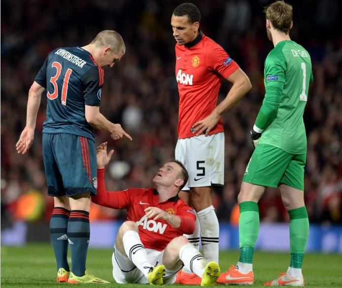 足球裁判为啥不吹假摔,足球假摔经典操作