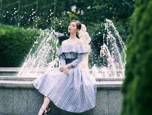 刘诗诗倪妮赵丽颖同框,刘诗诗赵丽颖机场穿搭