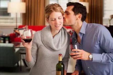 老婆唠叨时我应该如何应对,当你的老婆开始抱怨你