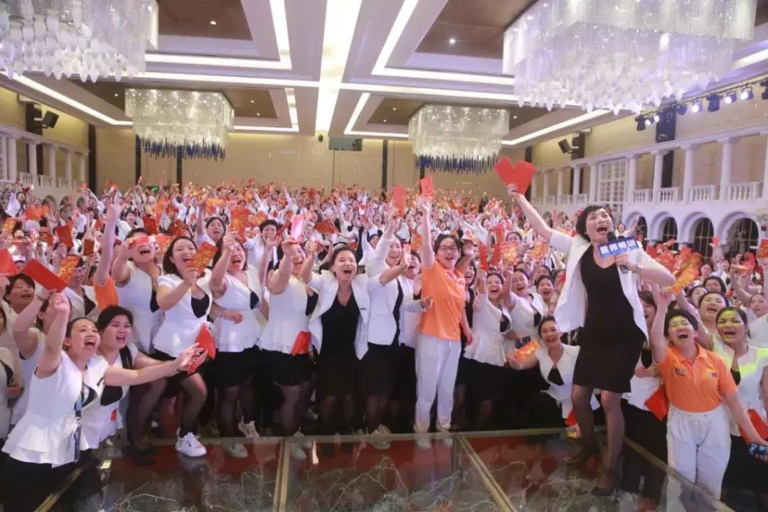 以梦为马不负韶华中考誓师大会,以梦为马不负韶华动员大会