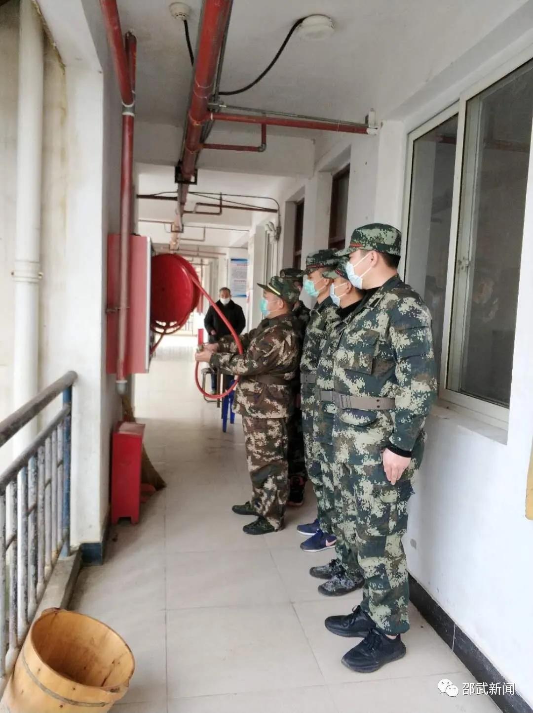 不忘初心学雷锋奋勇前进庆百年,学雷锋活动应急方案