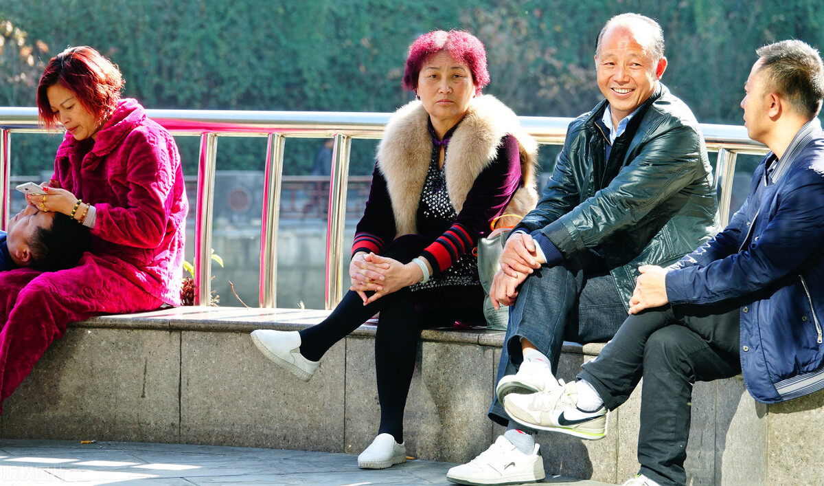 骨密度低和骨质疏松有什么关系,骨密度低骨质疏松吃什么药