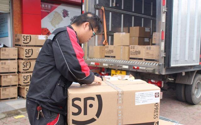 退货商家说不收顺丰快递合理吗,卖家用顺丰发货退货必须用顺丰吗