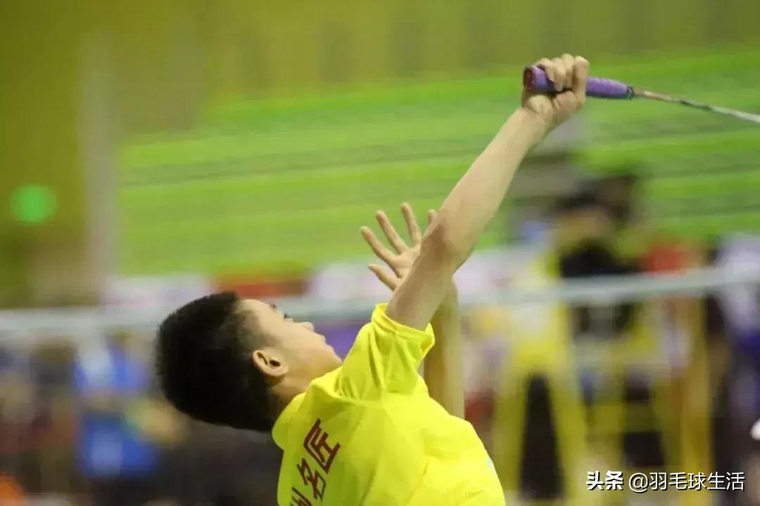 青少年不适合的体育运动,青少年羽毛球每天必练