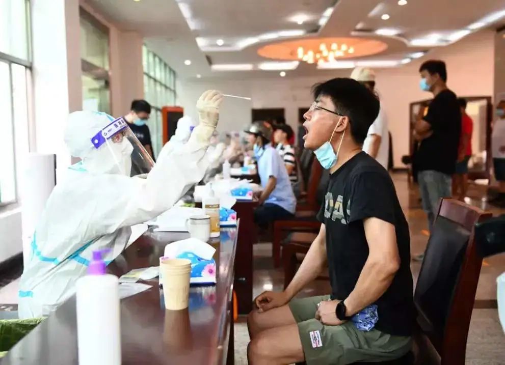 超长待机，魔幻40天，看着看着就忍不住……