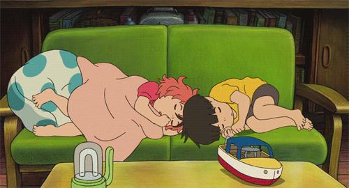 小孩子怎么改掉吃饭手抓的习惯,孩子总吃手妙招