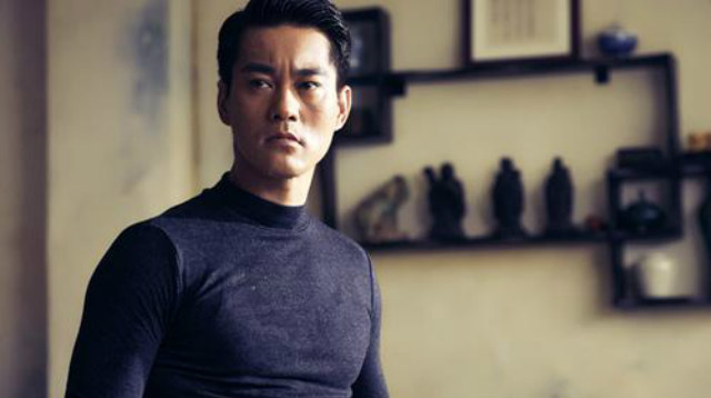 斧头帮琛哥魔性步伐,斧头帮琛哥开头片段