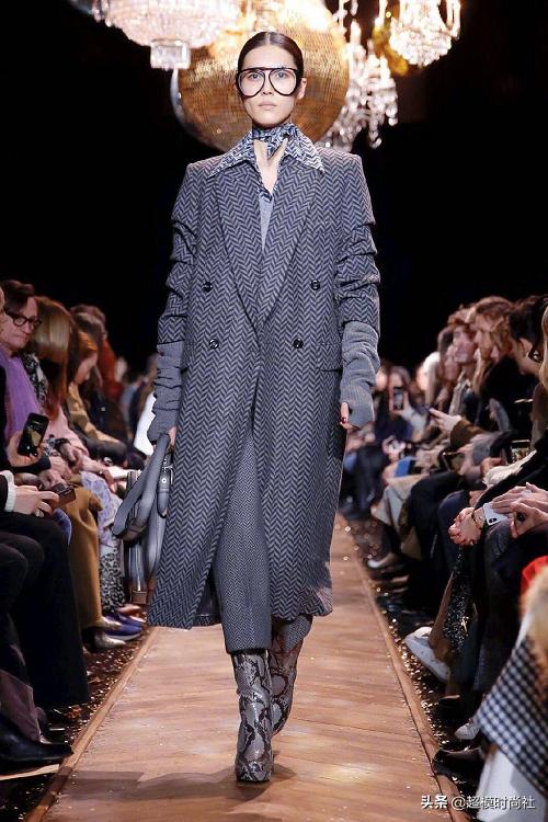 gigi刘雯巴黎时装周,刘雯gigigucci