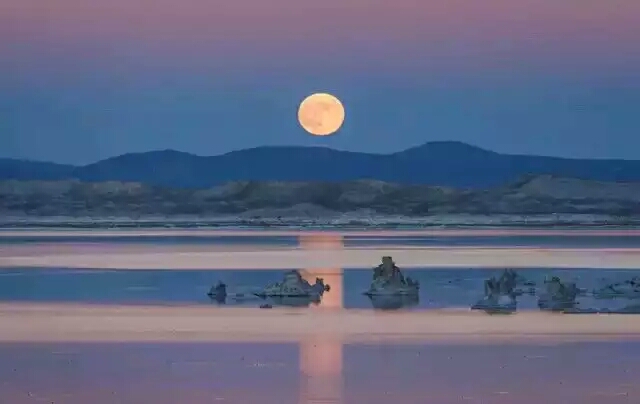 睡不着想念一个人用古文表达,想念一个人无法入眠的句子