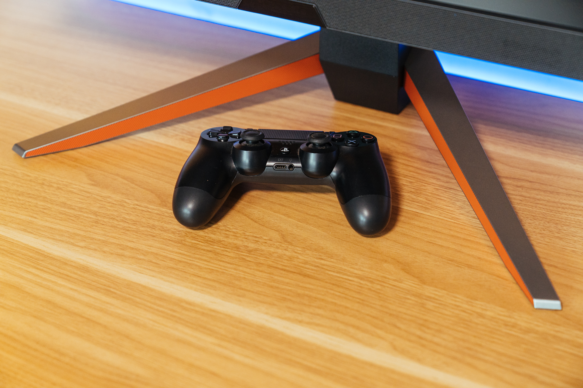 27寸游戏显示器游戏体验,27寸的4k游戏显示器