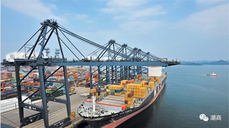 虽然儿子是大名鼎鼎的马化腾“QQ爷爷”也不是没有故事的男同学