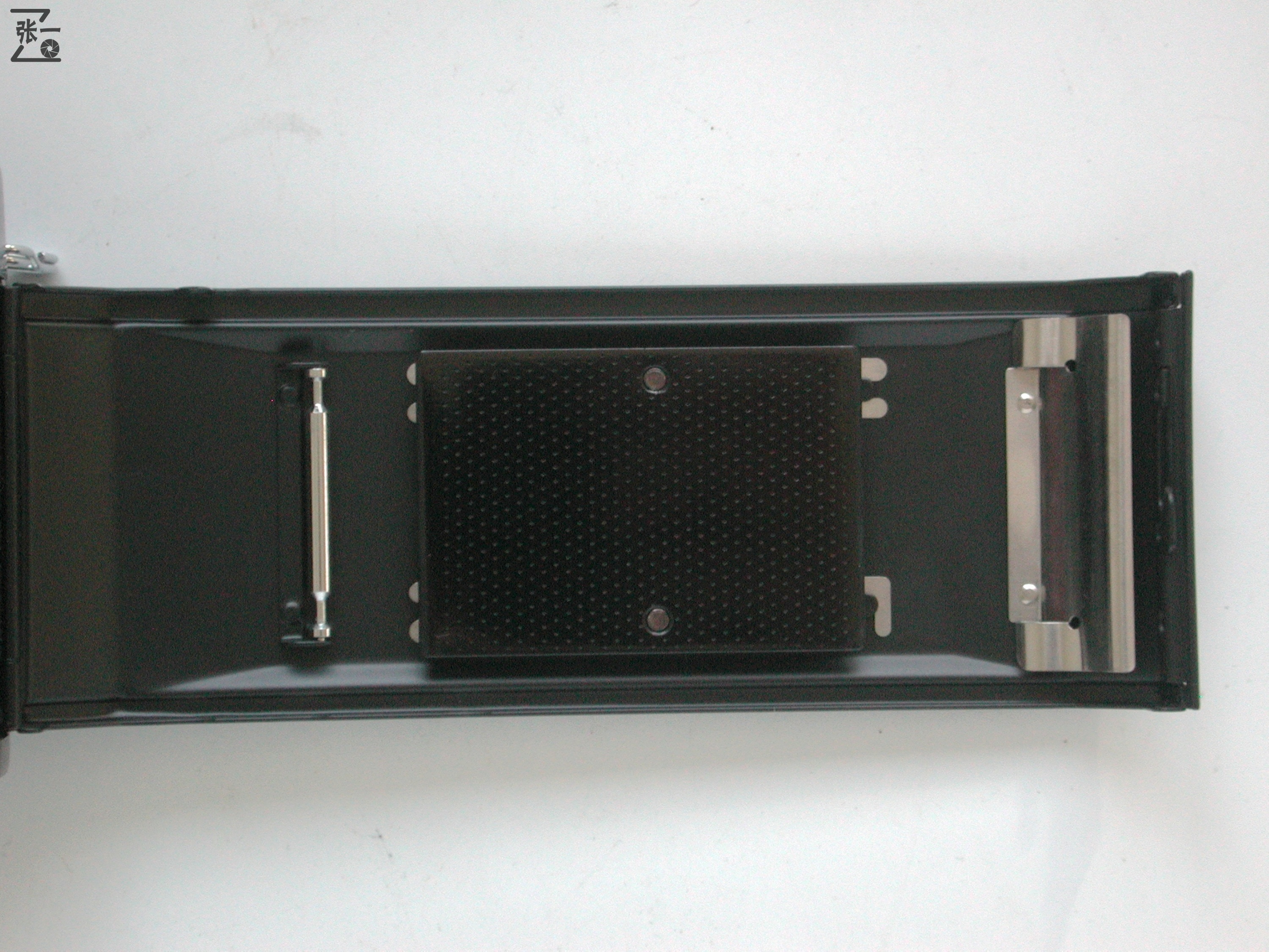 中国重庆生产的明佳MingcaMCK1000单反照相机