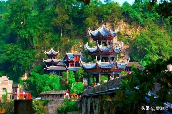 中国最美最好的自驾游线路,五一最火热的自驾游线路推荐