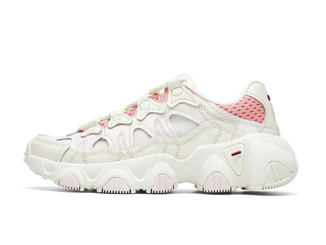 鞋柜怎么放春夏秋冬的鞋 (鞋柜必备的小白鞋)