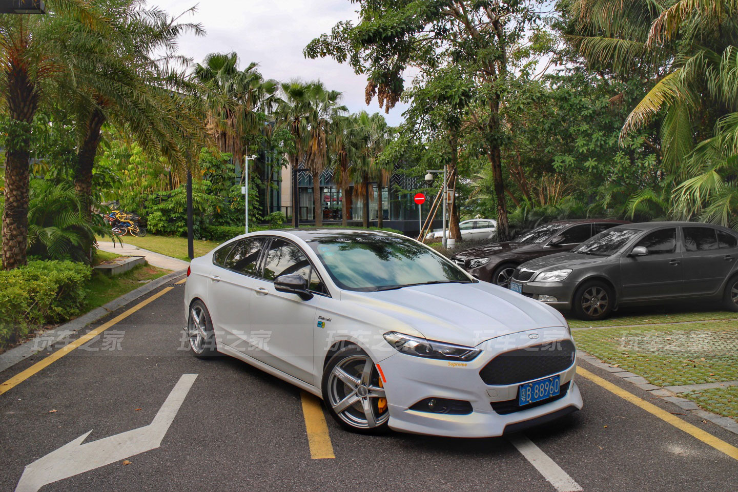 福特蒙迪欧2024新款改装门把手,2020款蒙迪欧个性改装灯光效果