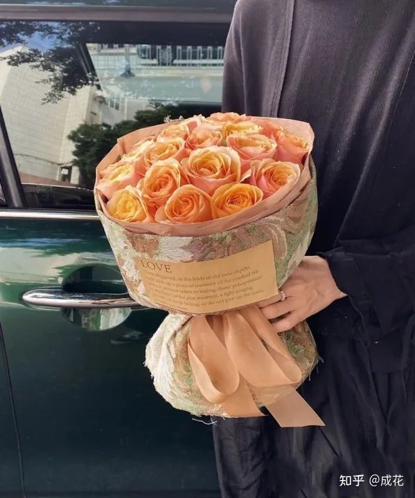 卖花包装纸选什么颜色,新手开花店怎么选择包装纸