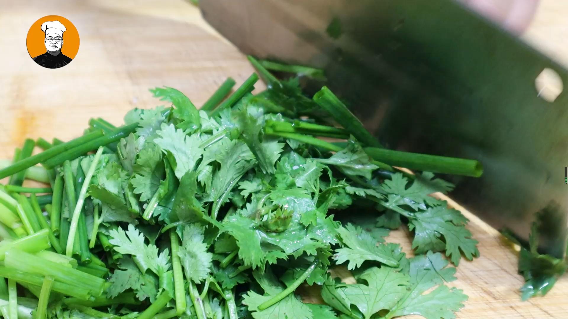 馄饨店的馄饨怎么调馅,馄饨好吃的关键在调馅和汤底
