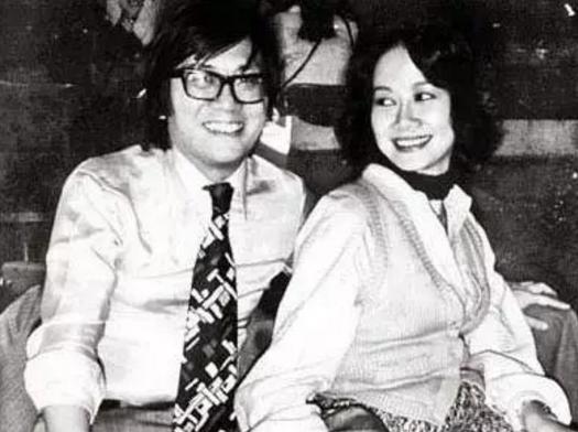 拿林青霞开刷，骂刘德华3年，一生恋3女，如何点评老流氓黄霑？