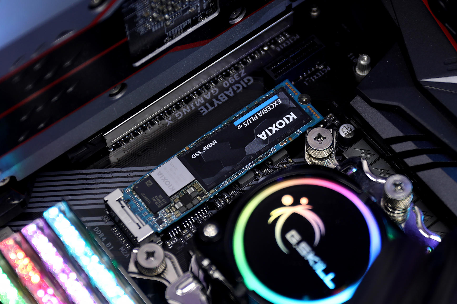 铠侠rd20固态硬盘,铠侠rd20和英睿达固态硬盘哪个好