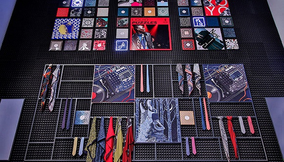 爱马仕开了家丝巾唱片店，GUESS要与HelloKitty联名了