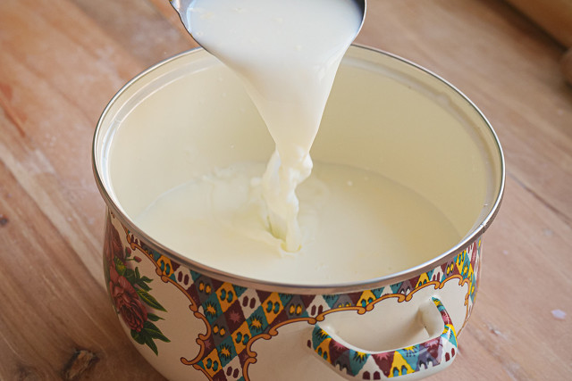 皮肤油腻长痘痘不能吃什么,皮肤长痘不能吃的发物