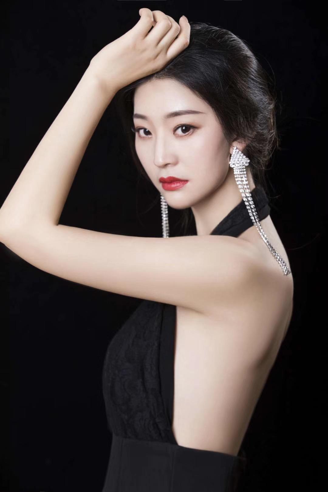 姜蓉蓉个人简介,姜蓉蓉是明星吗