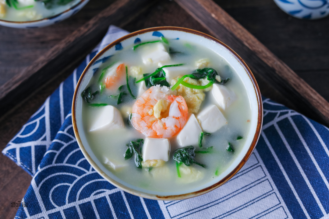 自制4款减肥汤狂甩秋膘不长肉,减肥汤的100种食谱及做法